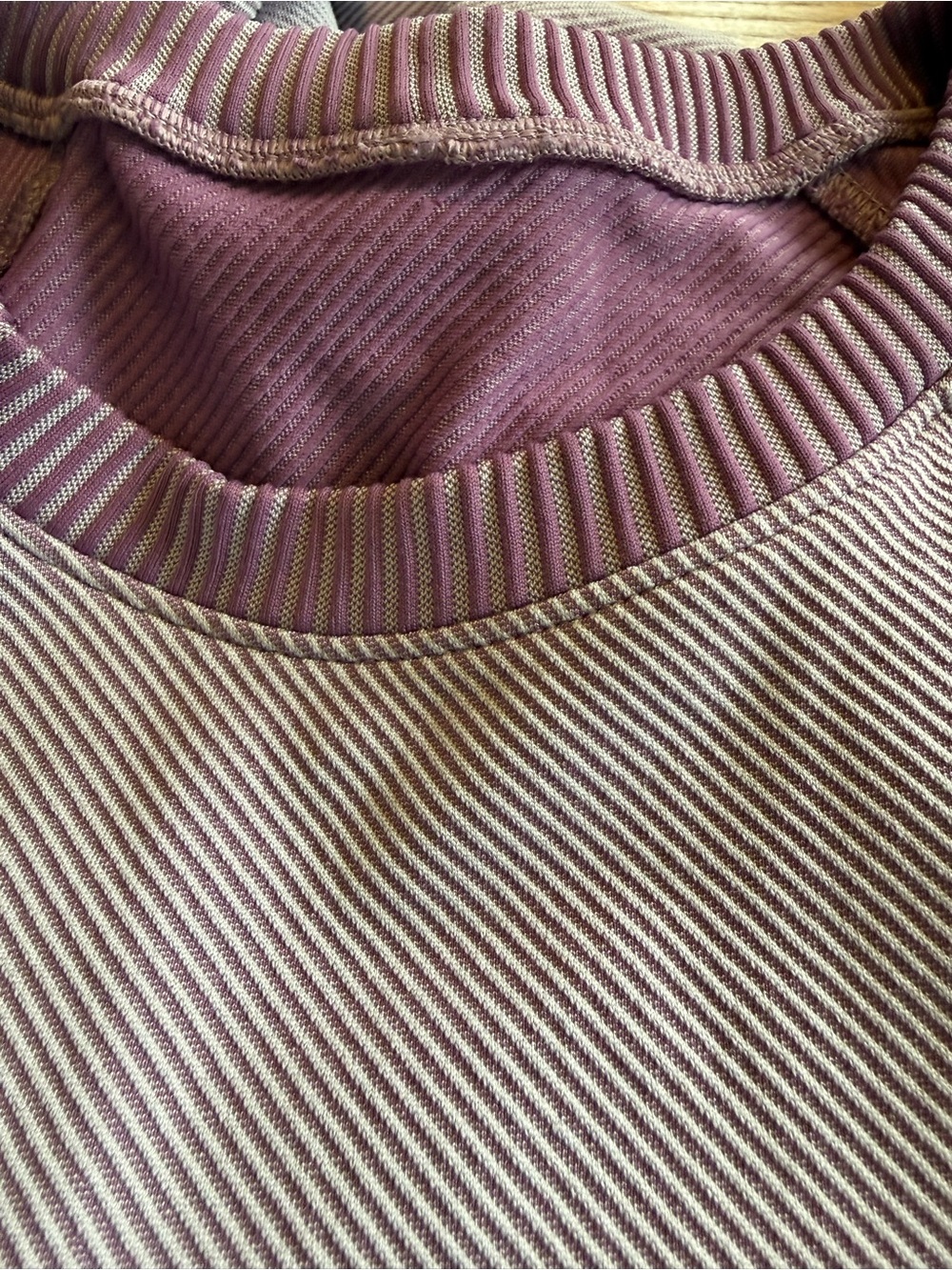 Lululemon Rest Less Pullover Lavender Purple Ribbed Thumbhole Top 6 Approx - Picture 4 of 9